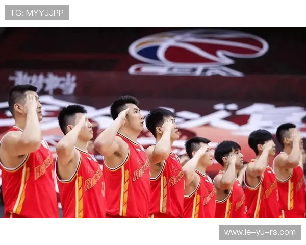 青年男篮全力出击，最新比赛展现强大实力，未来可期